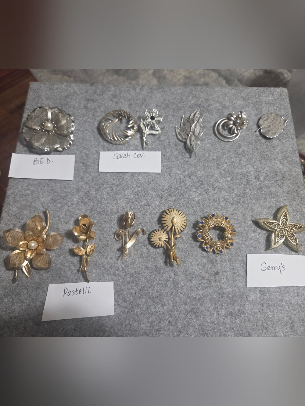 Vintage Lot 12 Mixed Metal Floral Brooch Collection - Gold & Silver Accents